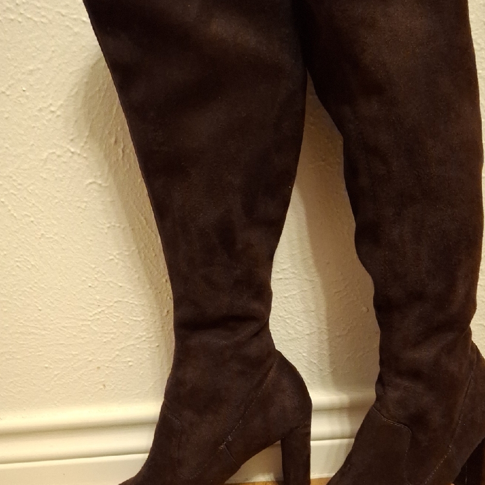 Brown boot